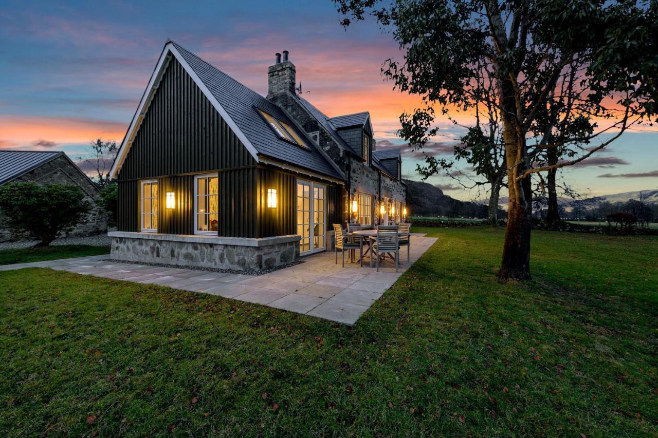 Dalveich Cottage, Hot Tub, 2 Bedroom, Локернгед Екстер'єр фото